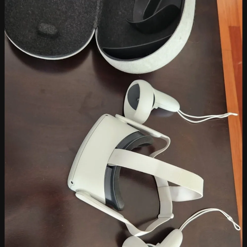 Oculus Quest 2 in a perfect condition